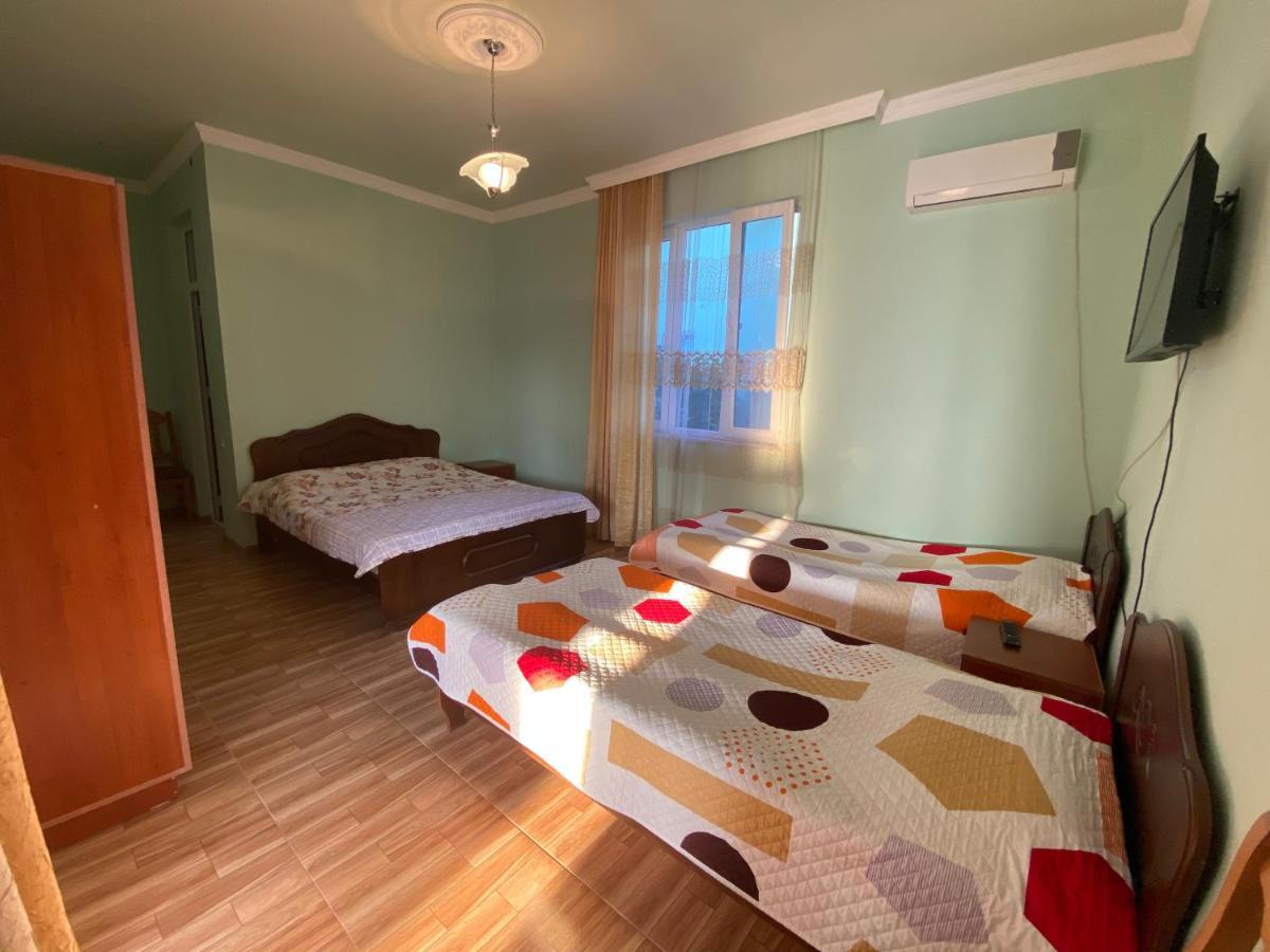 Beliy Dom Hotell Kvariati Exteriör bild