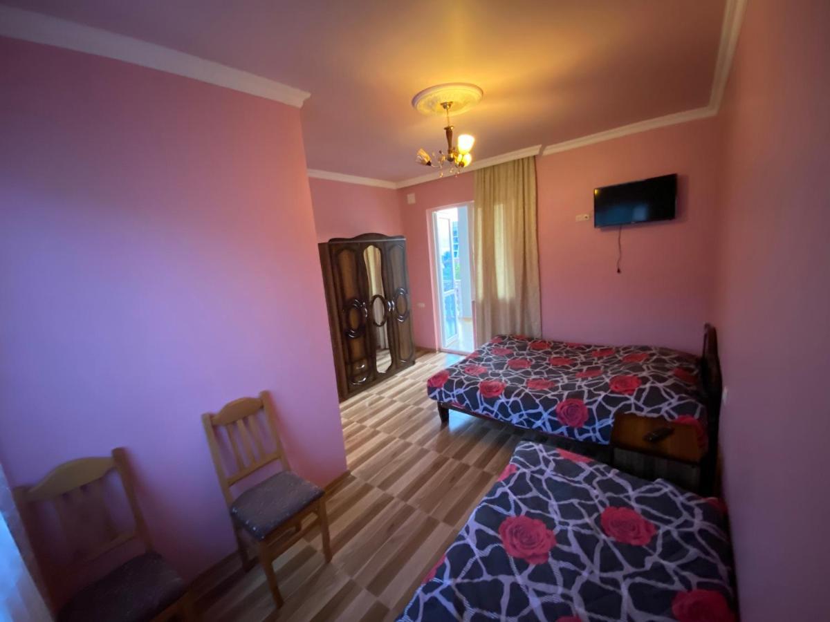 Beliy Dom Hotell Kvariati Exteriör bild